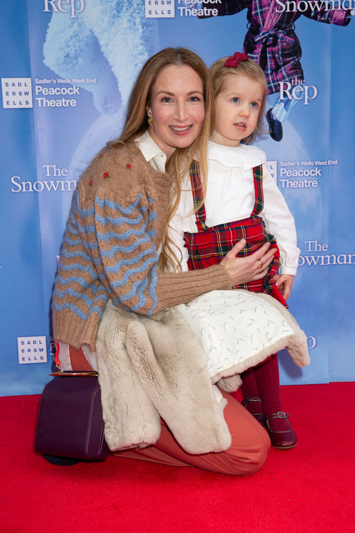 Photos: Stars Arrive at the Opening of THE SNOWMAN at the Peacock Theatre Image