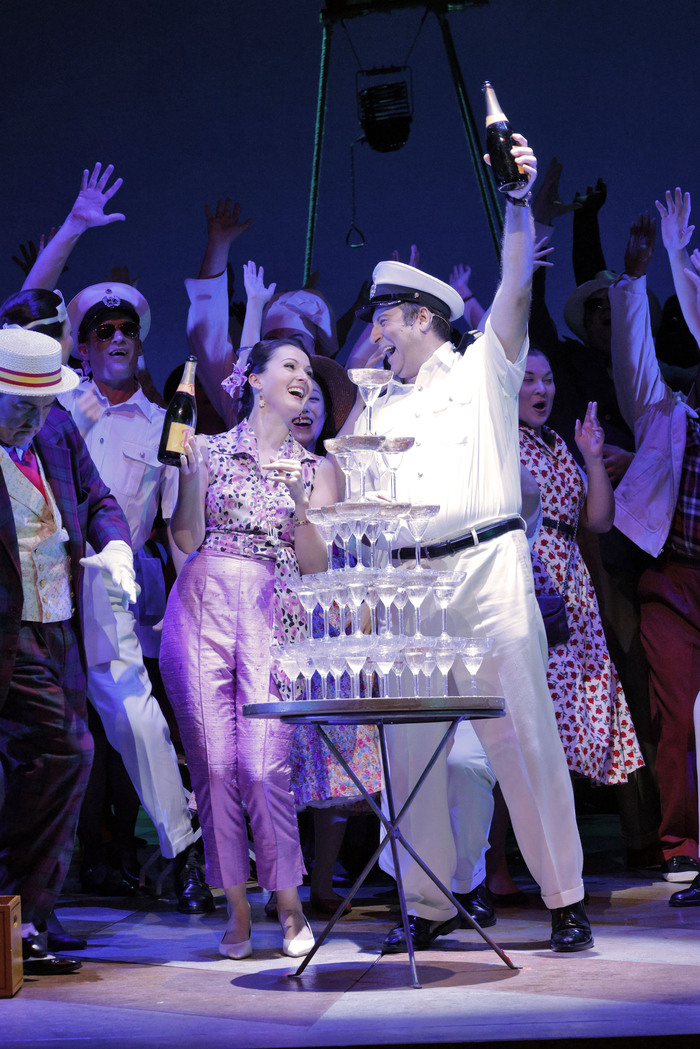 Photos: First Look at THE ELIXIR OF LOVE at San Francisco Opera Image
