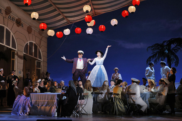 Photos: First Look at THE ELIXIR OF LOVE at San Francisco Opera Image