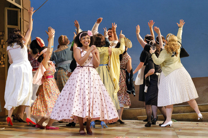 Photos: First Look at THE ELIXIR OF LOVE at San Francisco Opera Image