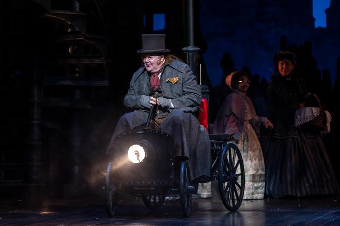 Photos: First Look at A CHRISTMAS CAROL at Ford's Theatre Image