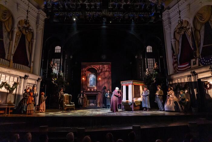 Photos: First Look at A CHRISTMAS CAROL at Ford's Theatre Image