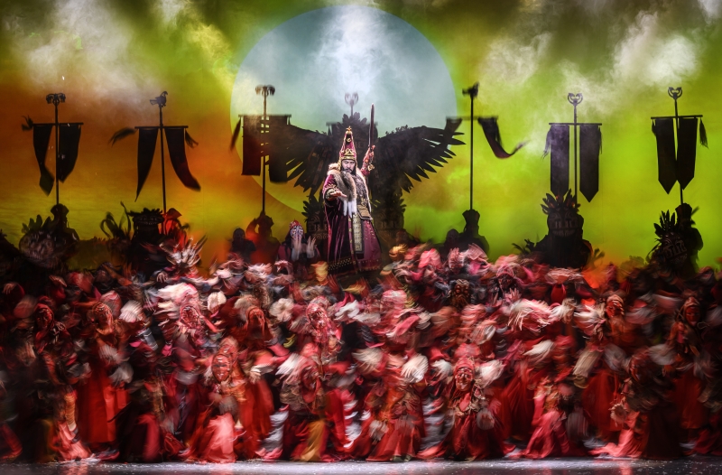Review: THE MONGOL KHAN, London Coliseum Image