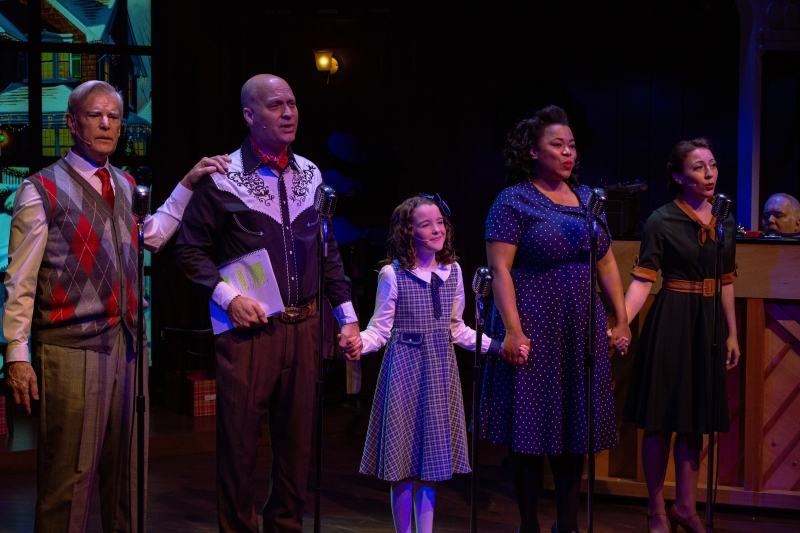 Previews: MIRACLE ON 34TH STREET: A LIVE MUSICAL RADIO PLAY at FreeFall Theatre Image
