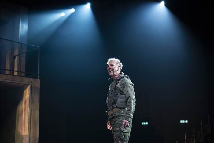 Photos: First Look at MACBETH Starring Ralph Fiennes and Indira Varma Image