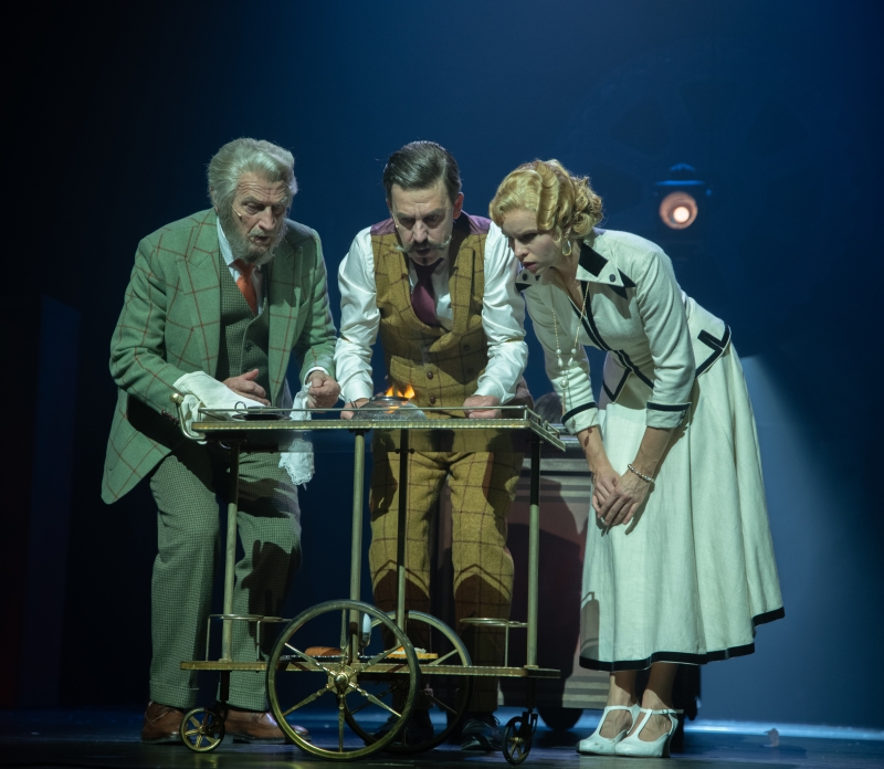 Review: AGATHA CHRISTIE'S MURDER ON THE ORIENT EXPRESS ⭐️⭐️⭐️⭐️ at Zaantheater Image