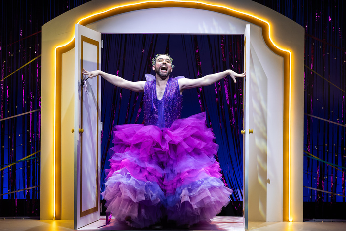 Photos: First Look at UGLY: A CINDERELLA STORY at Cumbernauld Theatre Image