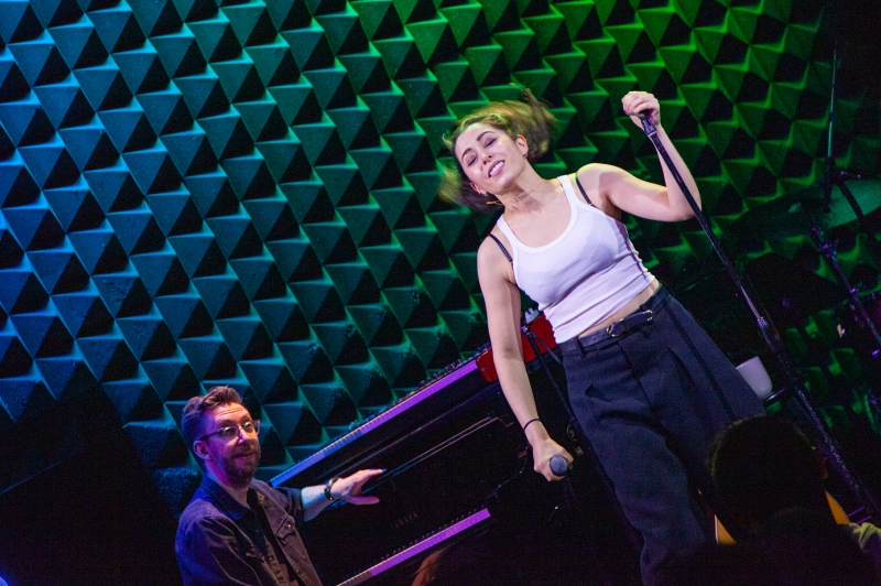 Review: CRISTIN MILIOTI An Oasis Of Coolness At Joe's Pub Image