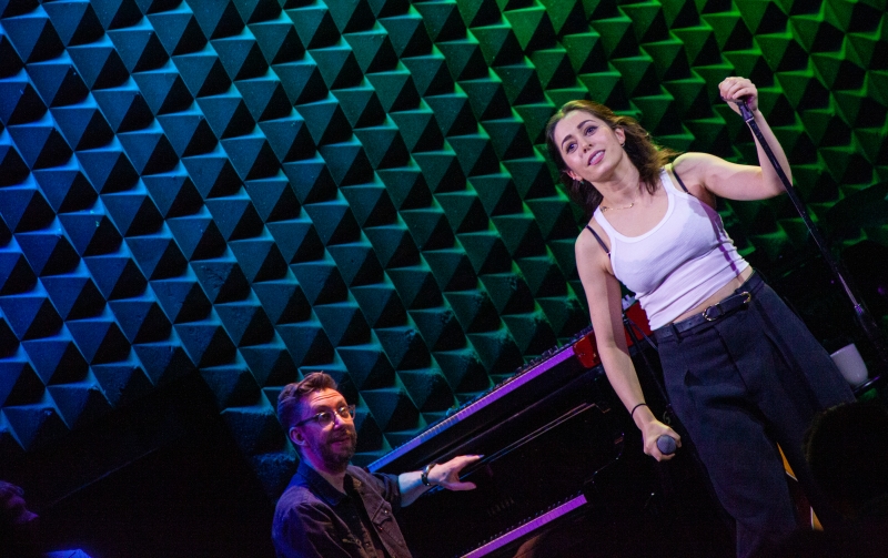 Review: CRISTIN MILIOTI An Oasis Of Coolness At Joe's Pub Image