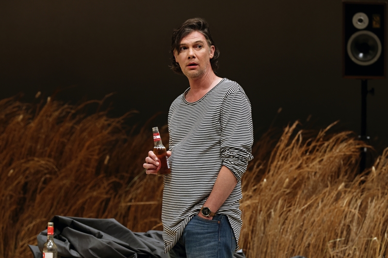 REVIEW: Andrew Upton's Adaptation Of Anton Chekov's THE SEAGULL For Contemporary Australia Is Challenged. Image