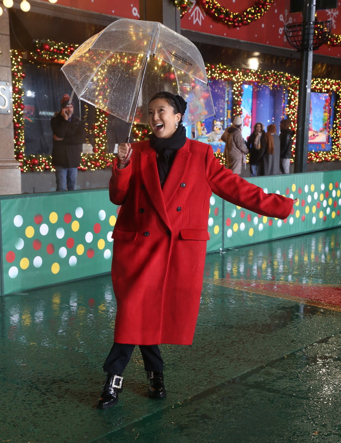 Photos: Ashley Park, Brandy & Alex Newell Rehearse for the Macy's Thanksgiving Day Parade 