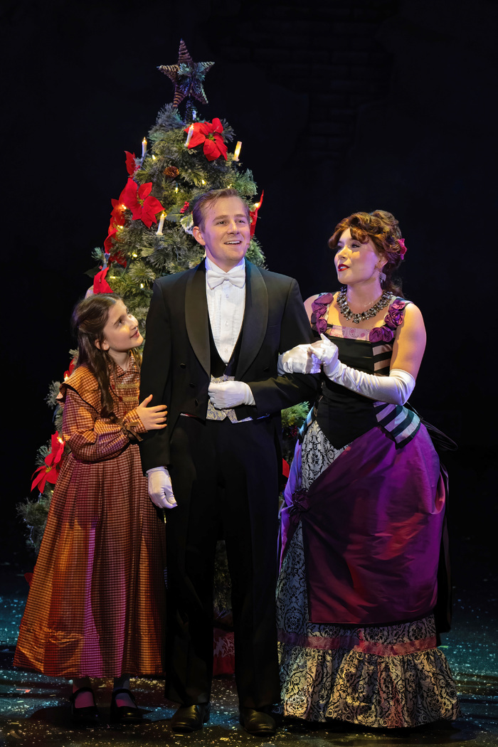Photos/Video: First Look At A CHRISTMAS CAROL 2023 At ZACH Theatre Image