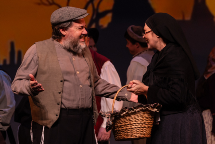 Photos: First look at Gallery Players' FIDDLER ON THE ROOF Image