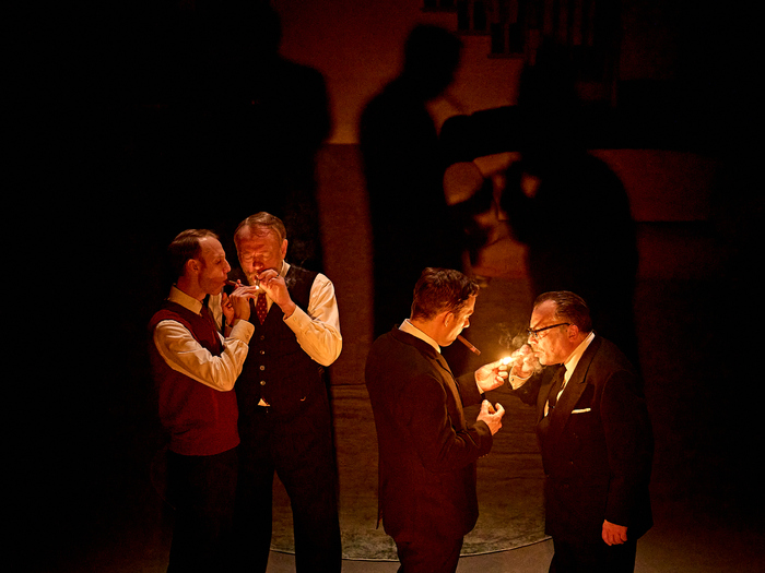Photos: First Look at Jared Harris in Young Vic's THE HOMECOMING Image