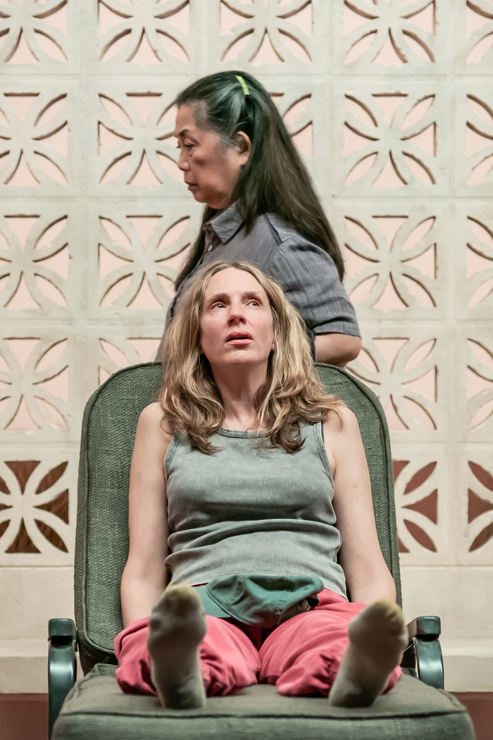 Photos: First Look at INFINITE LIFE at the National Theatre Image