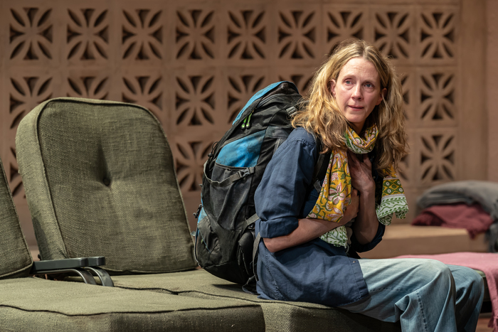 Photos: First Look at INFINITE LIFE at the National Theatre Image