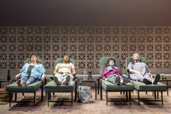 Photos: First Look at INFINITE LIFE at the National Theatre Image