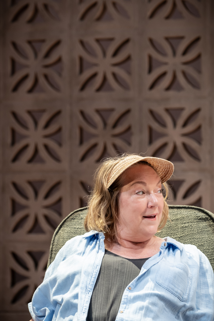 Photos: First Look at INFINITE LIFE at the National Theatre Image