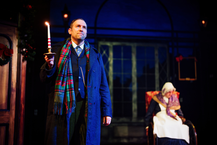 Photos: First Look At A SHERLOCK CAROL At Marylebone Theatre Image
