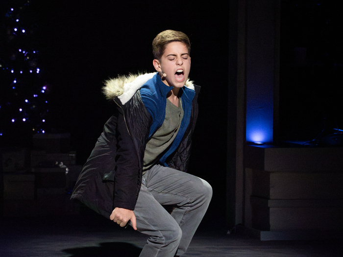 Photos: First Look at LOVE ACTUALLY LIVE at the Wallis Anneberg Image