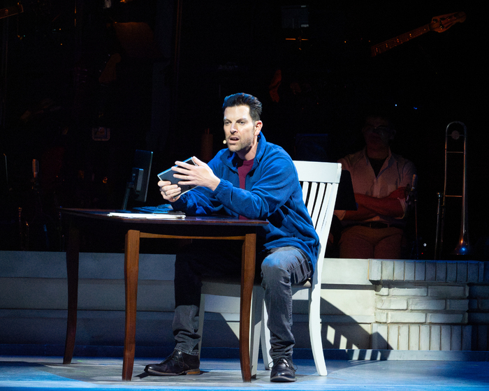 Photos: First Look at LOVE ACTUALLY LIVE at the Wallis Anneberg Image