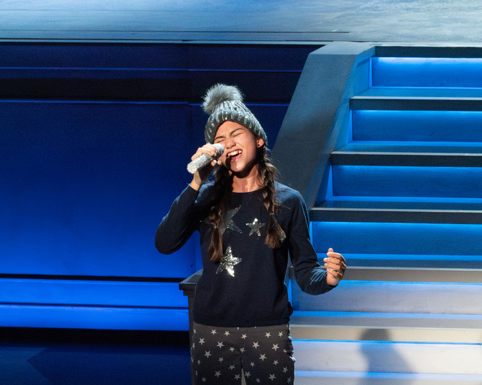 Photos: First Look at LOVE ACTUALLY LIVE at the Wallis Anneberg Image