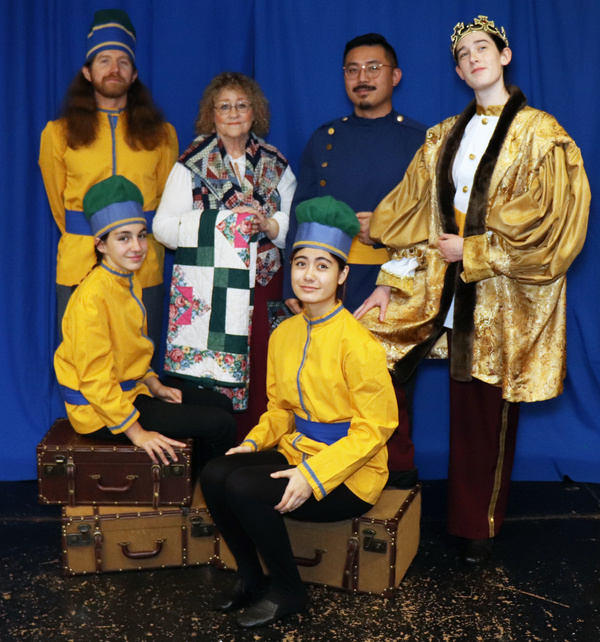 Photos: First Look at THE QUILTMAKER'S GIFT at Sutter Street Theatre  Image