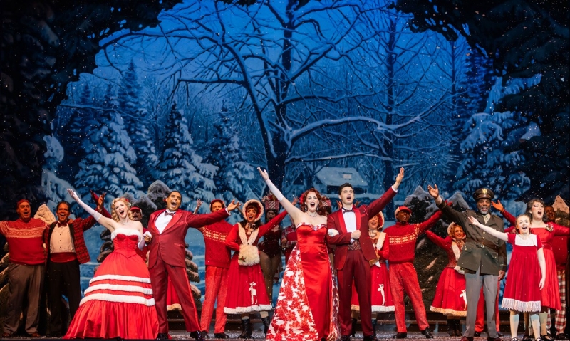 Review: IRVING BERLIN'S WHITE CHRISTMAS at The 5th Avenue Theatre 