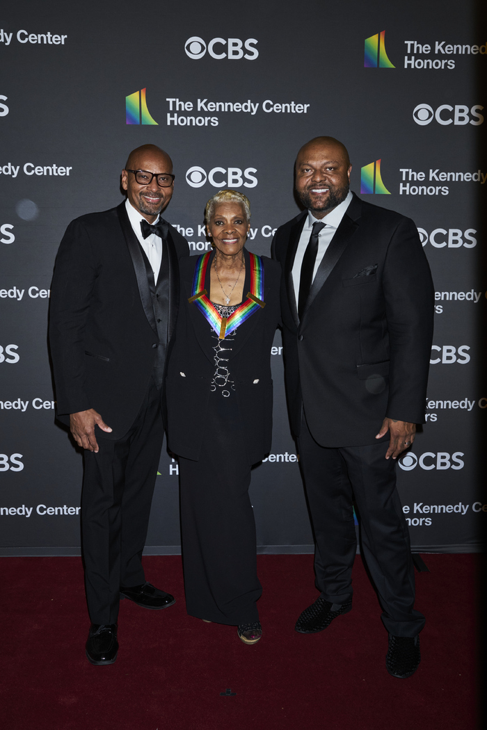 Dionne Warwick with her sons Photo