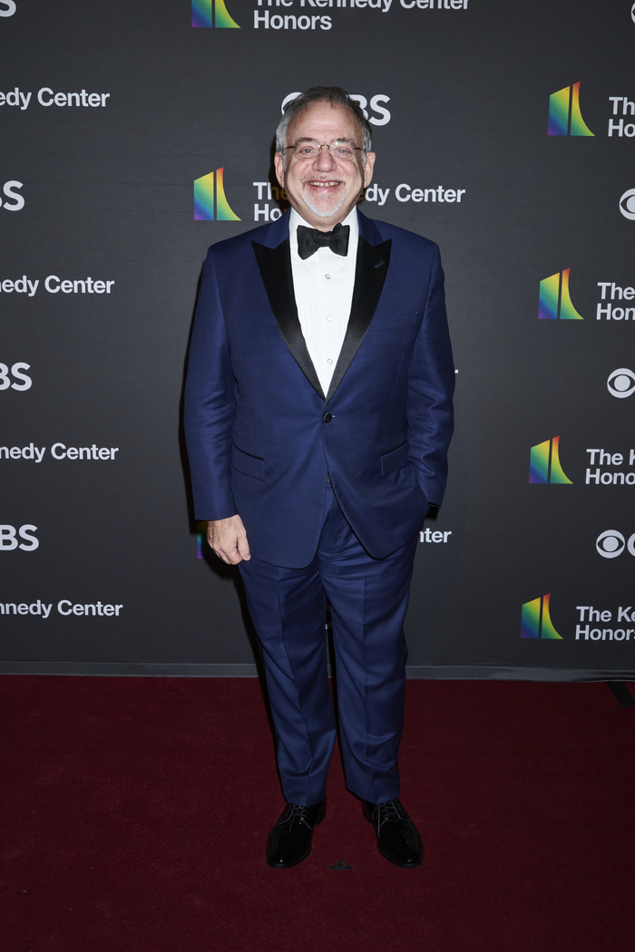 Photos: Inside the Kennedy Center Honors, Honoring Billy Crystal, Renée Fleming, Barry Gibb, Queen Latifah, and Dionne Warwick 
