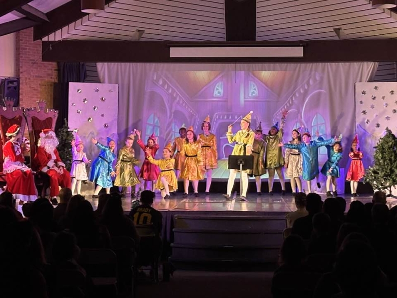 Review: RUDOLPH THE RED-NOSED REINDEER JR. at Moorestown Theater Company Image