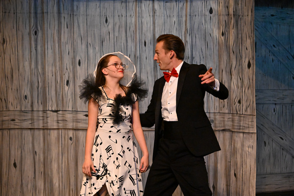 Photos: First Look at WHITE CHRISTMAS at The Grand Prairie Arts Council Image