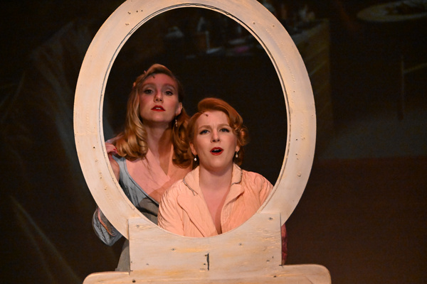 Photos: First Look at WHITE CHRISTMAS at The Grand Prairie Arts Council Image