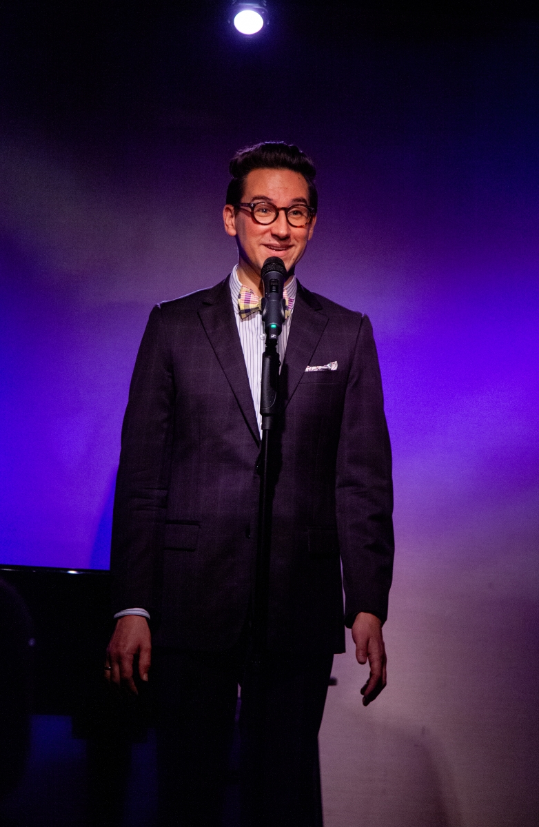 Review: Jason Henderson Charms Don't Tell Mama Audience With GETTING TO NOEL YOU Image