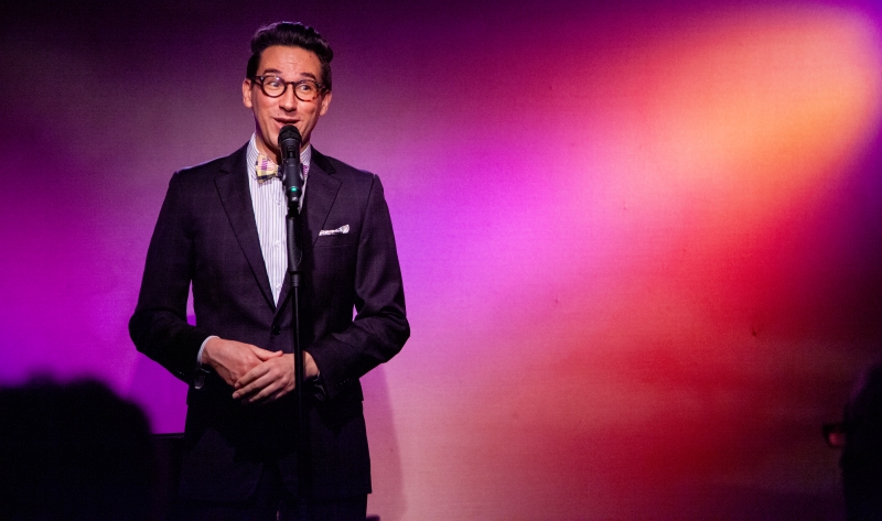 Review: Jason Henderson Charms Don't Tell Mama Audience With GETTING TO NOEL YOU Image