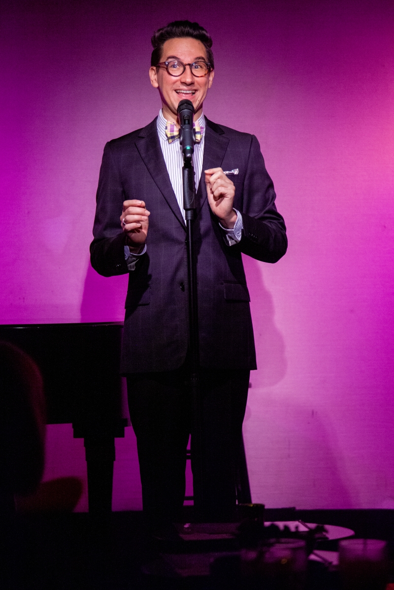 Review: Jason Henderson Charms Don't Tell Mama Audience With GETTING TO NOEL YOU Image
