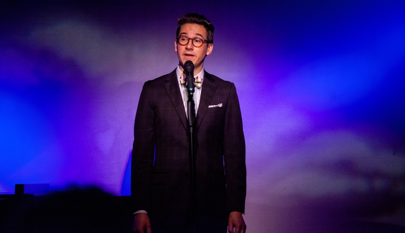Review: Jason Henderson Charms Don't Tell Mama Audience With GETTING TO NOEL YOU Image