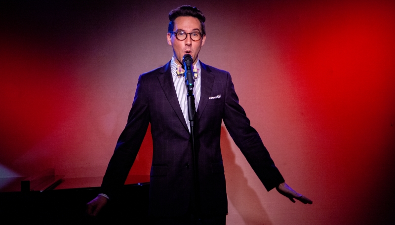 Review: Jason Henderson Charms Don't Tell Mama Audience With GETTING TO NOEL YOU Image