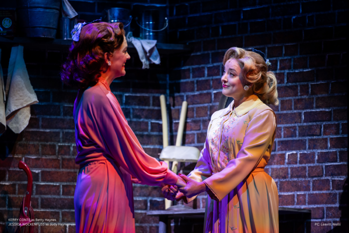Photos: Get a First Look at Irving Berlin's WHITE CHRISTMAS at Tuacahn Image