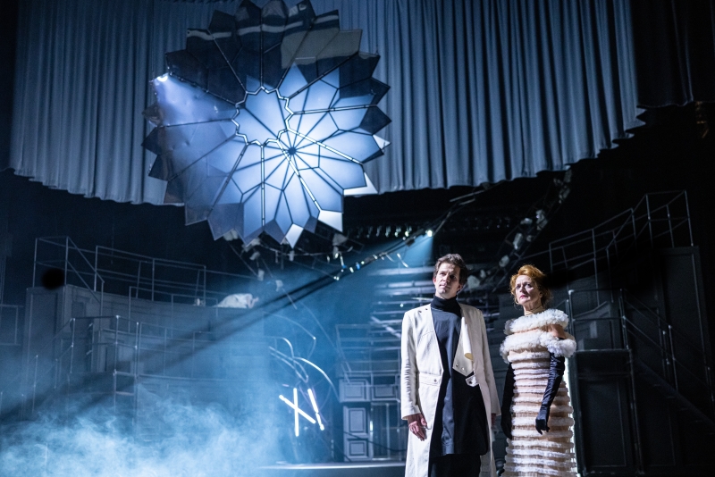 Review: HAMLET v Národním divadle Image