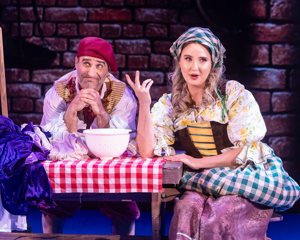 Photos: First Look At A CINDERELLA CHRISTMAS At Laguna Playhouse Image