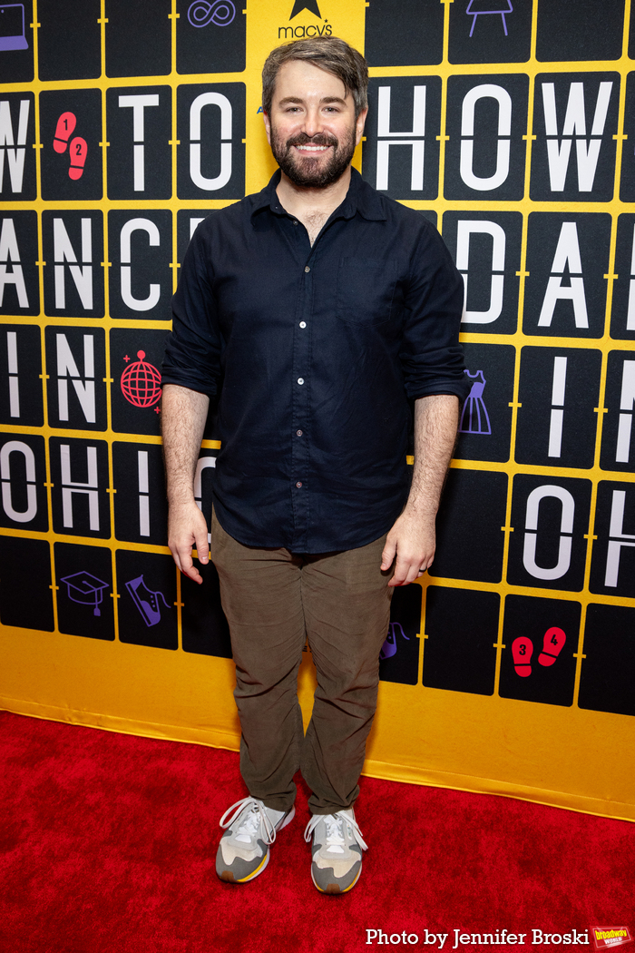 Photos: Stars Walk the Red Carpet on Opening Night of HOW TO DANCE IN OHIO Image