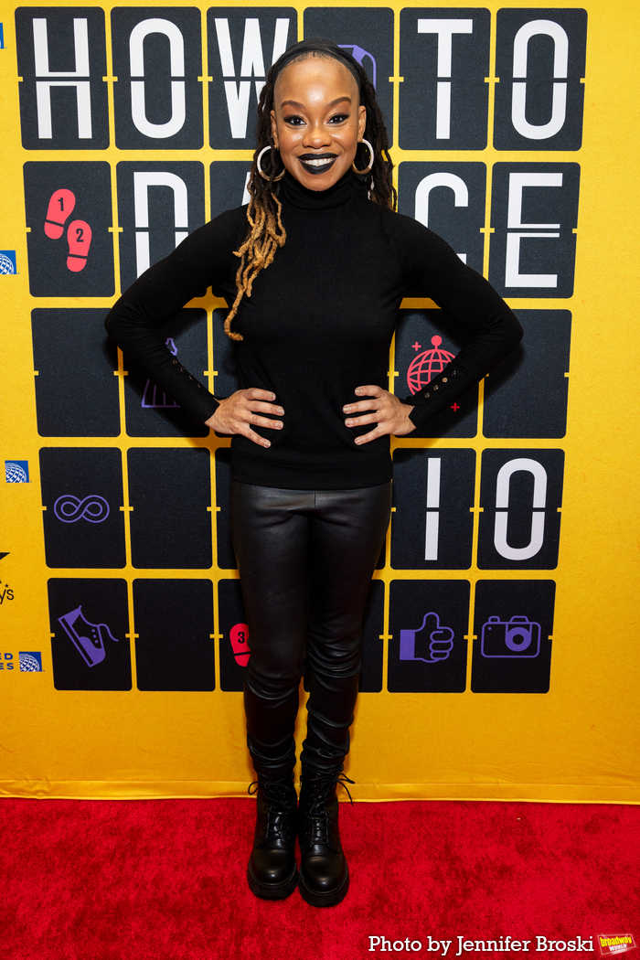 Photos: Stars Walk the Red Carpet on Opening Night of HOW TO DANCE IN OHIO Image