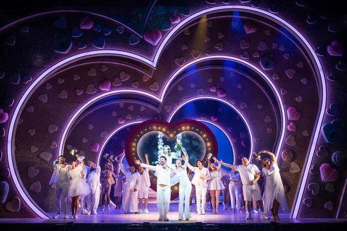 Photos/Video: First Look at the UK and Ireland Tour of I SHOULD BE SO LUCKY Image