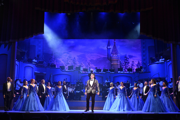 Photos: MOIPEI Returns to AES Indiana Yuletide Celebration Image