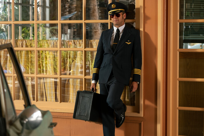 Photos: First Look at Carol Burnett, Ricky Martin & More in Apple's PALM ROYALE Series Image