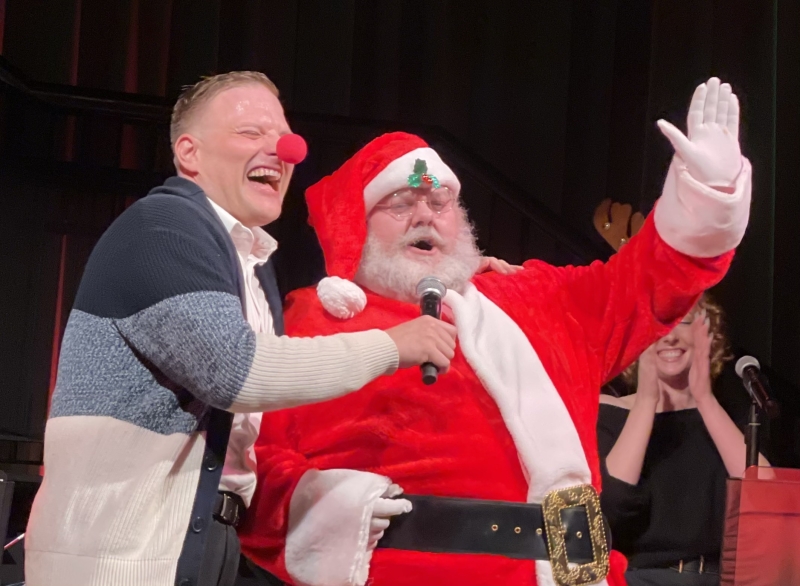 Review: A ROBERT BANNON CHRISTMAS SPECIAL at Chelsea Table + Stage is Merry and Bright! 