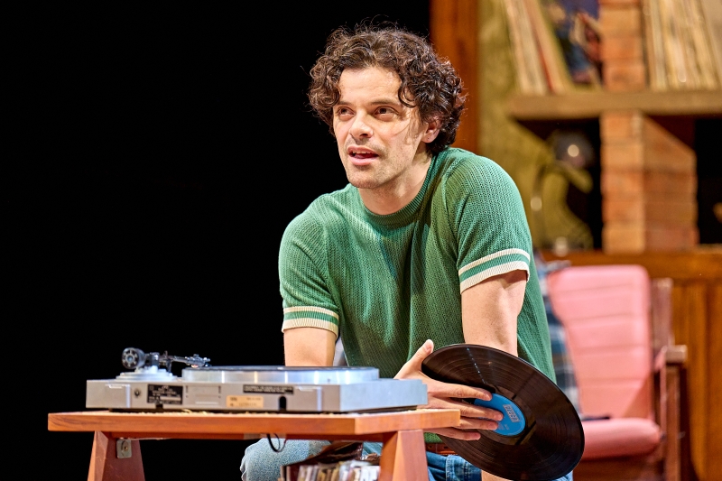 Review: ROCK 'N' ROLL, Hampstead Theatre Image