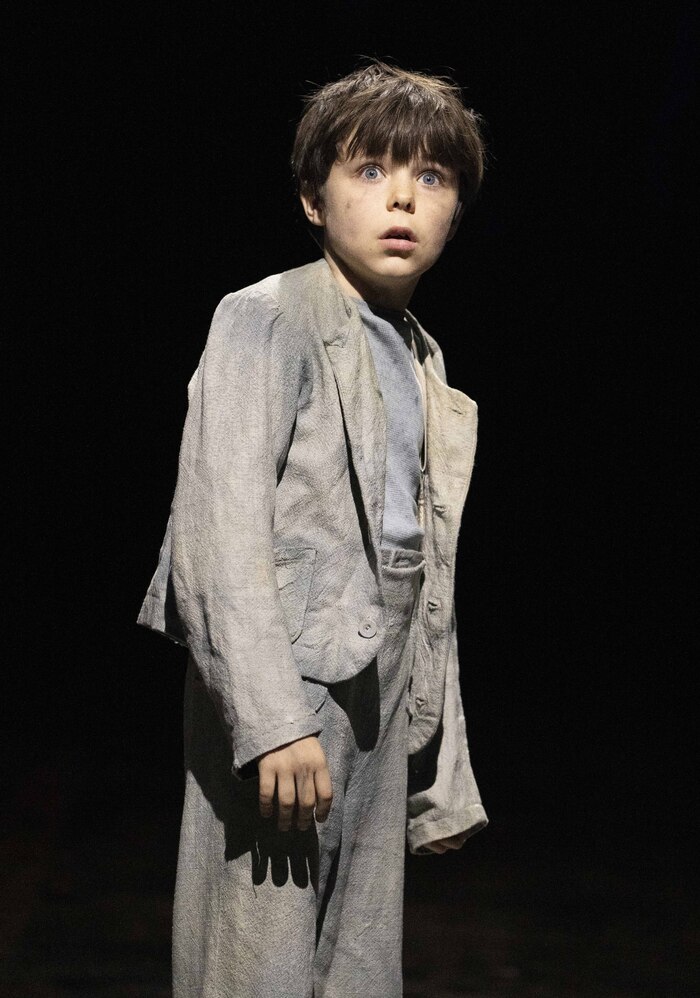 Video/Photos: First Look At OLIVER! At Leeds Playhouse Image