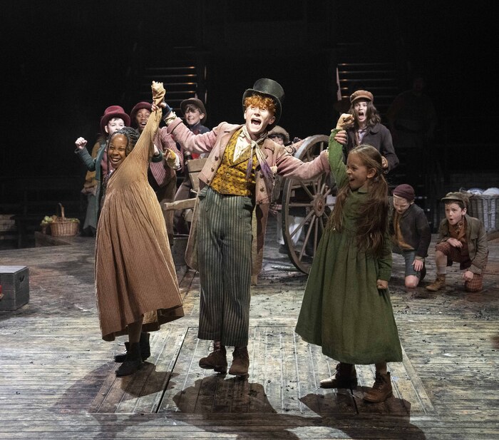 Video/Photos: First Look At OLIVER! At Leeds Playhouse Image